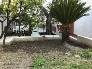Дома для отпуска Guest House Luksic Бар Дом с 2 спальнями-16
