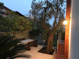 Дома для отпуска Guest House Luksic Бар Дом с 2 спальнями-49